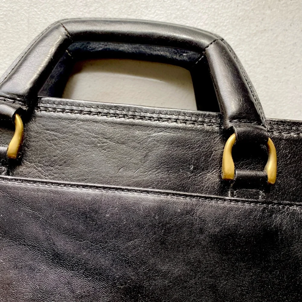 Elegant Black Leather Briefcase for Men Italian leather bag
